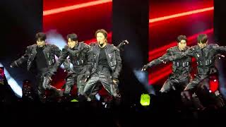 Download lagu NCT 127 performs '2 BADDIES' at 100TH Concert! [NCT127 4TH TOUR 'NEO CITY - THE MOMENTUM' 030225] mp3