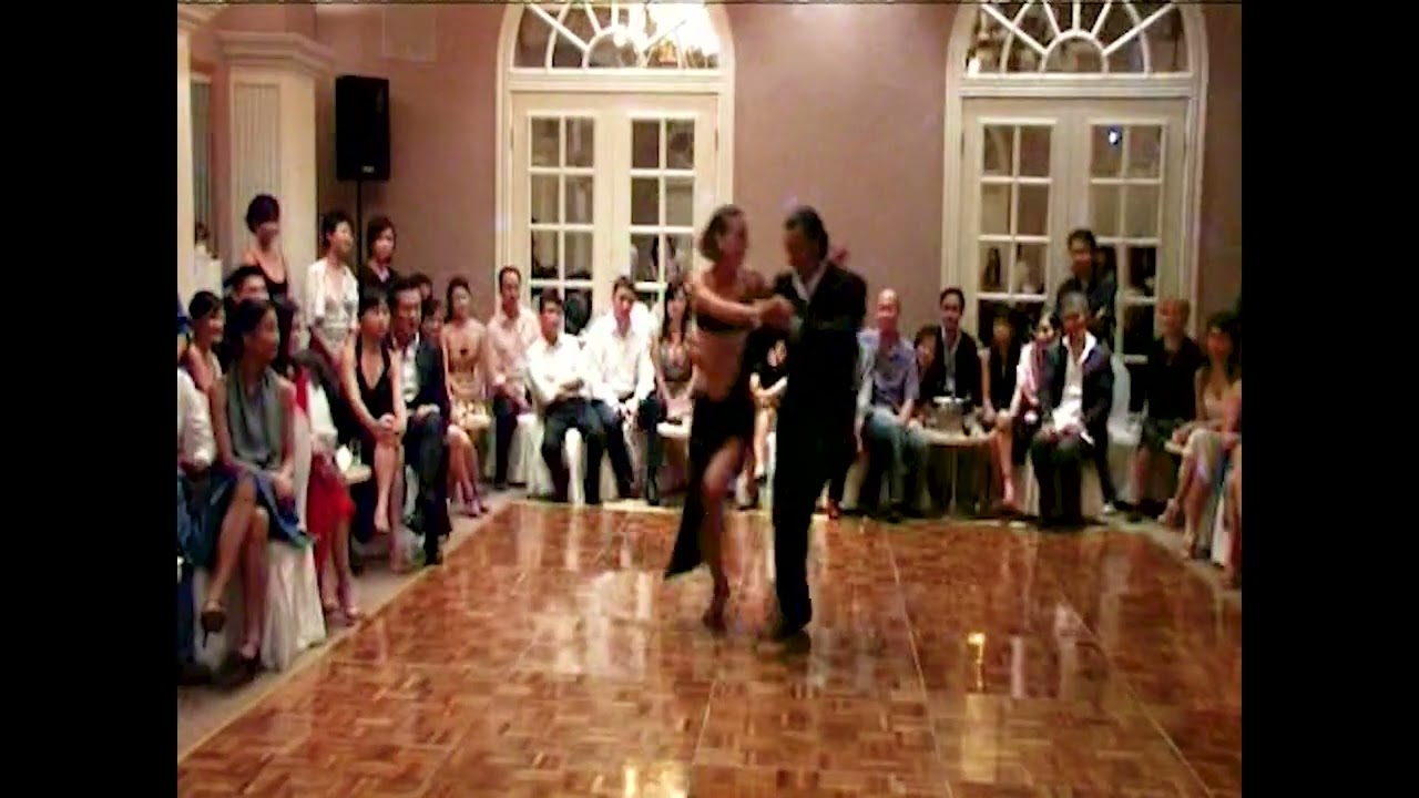 Roberto Herrera & Silvana Capra 2/4 - Comparsa Criolla (Ricardo Tanturi) Tango - 2008 Hong Kong