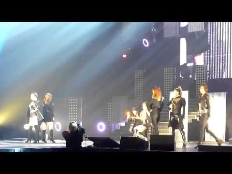 Fancam Brown Eyed Girls sing  Abracadabra KPop Masters Billboard November 25, 2011
