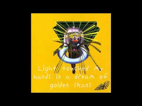 Golden Skans Klaxons (Lyrics Video)