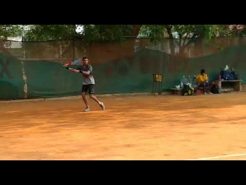 Manish Sureshkumar and Prajnesh Gunneswaran practising at Anna University, Chennai