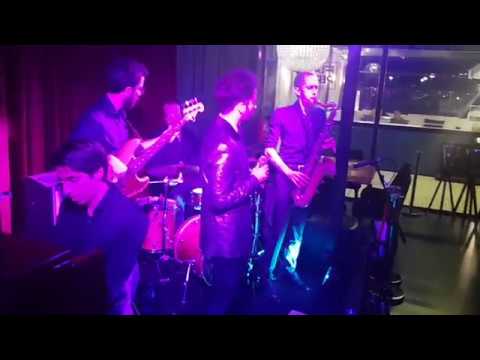Feeling the Blues Quintet - "Goin' to Chicago Blues" (Flappers Jazz Club)