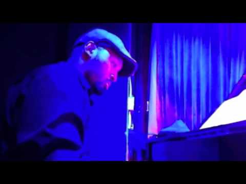 Groove - Live at the Bluenote - Lee Hogans and Pursuance