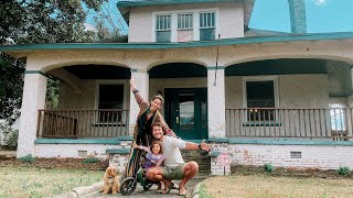 We Bought a 100 year old House! 🏡