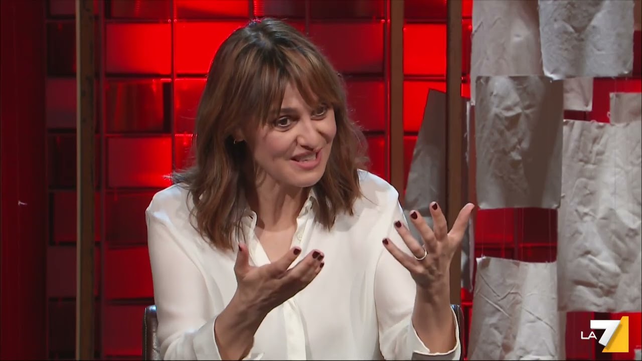 Il siparietto tra Paola Cortellesi e Augias: "Non voglio avere l’ultima parola, però…"