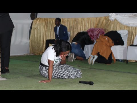 Gugu Gumbi ll Uyinkosi Yamakhosi ll MWC TV II Powerful Itende Worship
