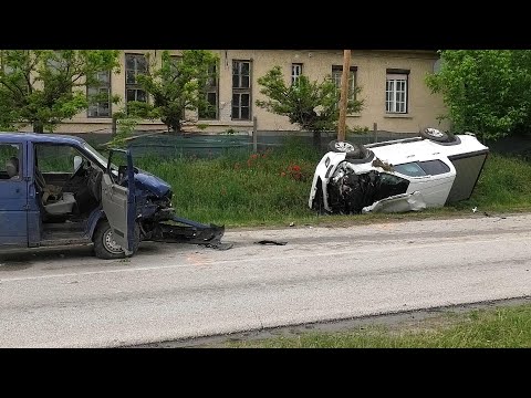 Két kisteherautó ütközött Lajosmizse határában