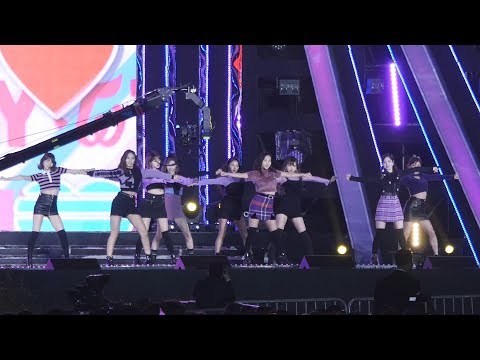 171101 트와이스 (TWICE) "LIKEY"  [전체] 직캠 Fancam (평창올림픽G-100 광화문광장) by Mera