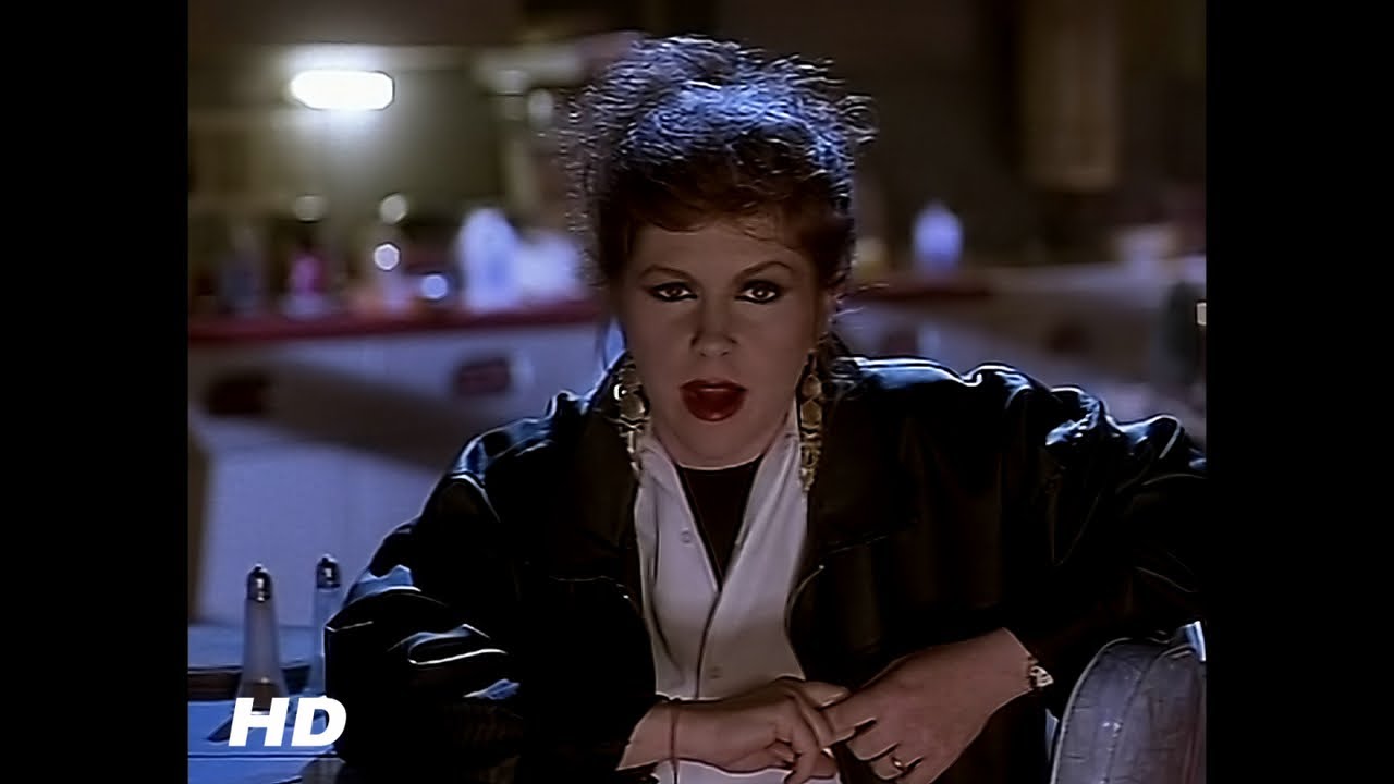 Kirsty MacColl - Free World (Official HD Music Video) - YouTube