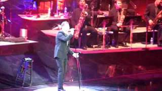 MICHAEL BUBLE PERFORMS AT THIS MOMENT ON CRAZY LOVE TOUR IN TORONTO