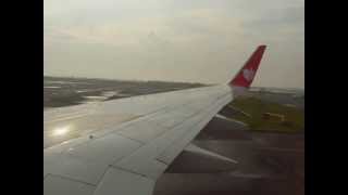 preview picture of video 'Boeing 737-800 (Lion Air PK-LKR) landing at Juanda Surabaya'