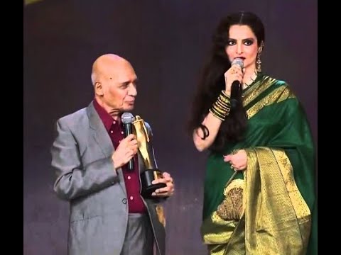 Rekha Singing Yeh Kya Jagah Hai Doston | Umrao jaan
