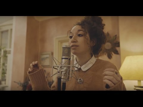 Marie Naffah: Bennie and the Jets (Elton John Cover)