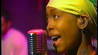 The Roots ft  Erykah Badu on Letterman (3/2/1999)