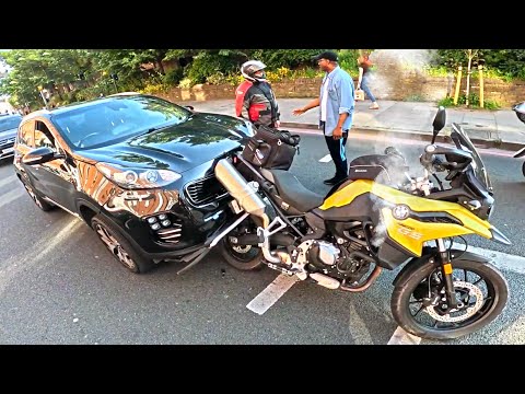 11 MINUTES OF CRAZY, EPIC, AWESOME & UNEXPECTED Motorcycle Moments - Ep.501