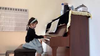 Alina, only 3.5 years old!!!!