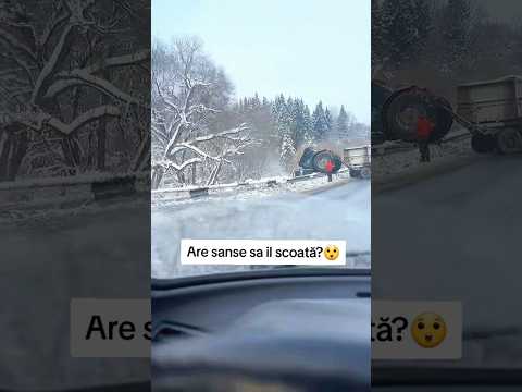 accident cu Tractorul😲 aproape  sa cadă în râpă ❗#tractor #viatalatara #auto #accident #trafic #fyp