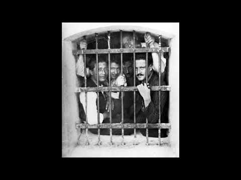 Nazım Hikmet - Vatan Haini