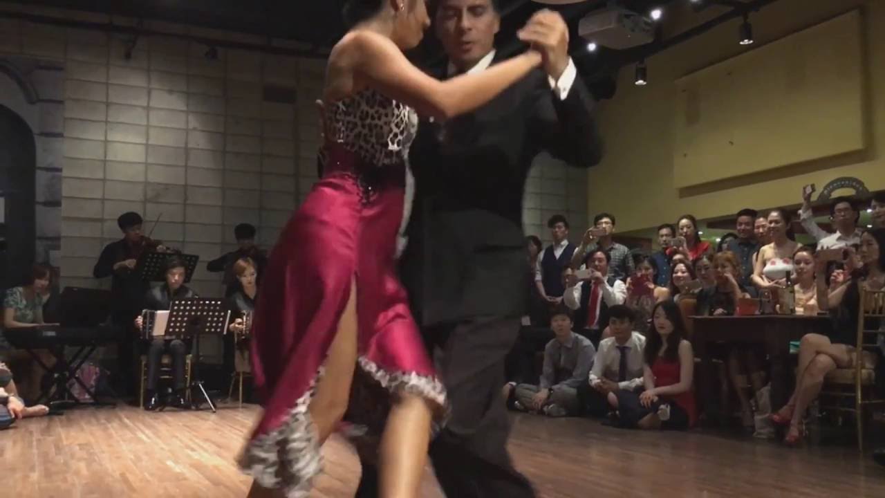 Sebastian Achaval and Roxana Suarez 069