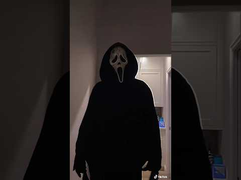Watch out. #ghostface #scream #halloween #scream6 #screamvi #ghostfacecosplay #screammovie