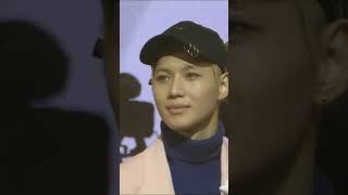 Download lagu Everybody is watching her but she's looking at you | Naeun Apink and Taemin Shinee | TAEUN 2021 mp3