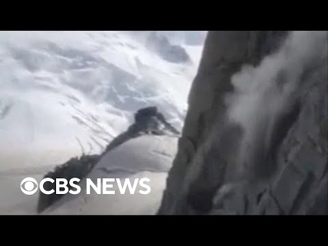 Climbers capture landslide on Mont Blanc