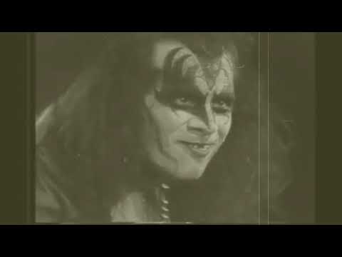 It Never Goes Away - KISS