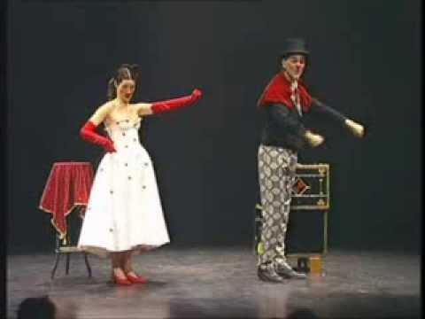 download lagu mp3 mp4 Lluna Albert, download lagu Lluna Albert gratis, unduh video klip Lluna Albert