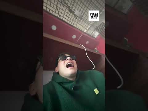 Influenciador mostra momento de terremoto em aeroporto na Colômbia