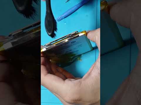 Moto G9 Play ligava e alguns segundos depois Desligava