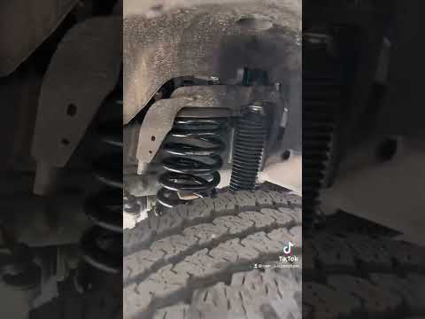 2020 ram 2500 2.5" carli level