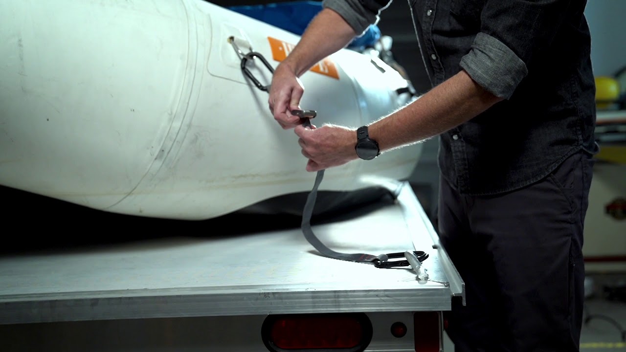 <strong>Carabiner End</strong> Cam Buckle Application