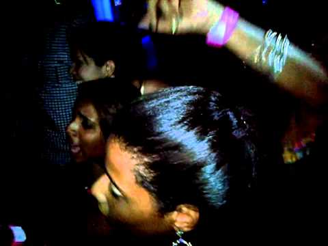 galan, zicrox, LMB ; deja que ablen @at discotc rain