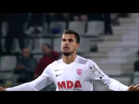 Le but de Puyo contre Caen (2016/2017)