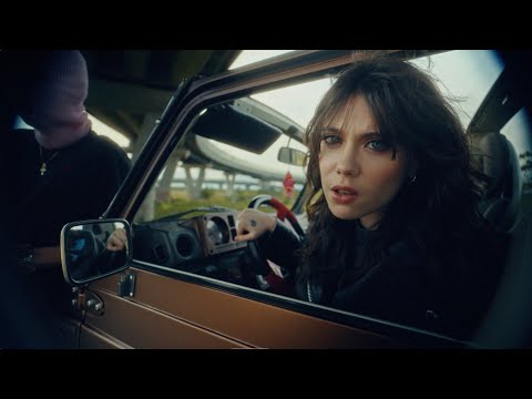 Lil Jolie - KISS ME (Official Video)