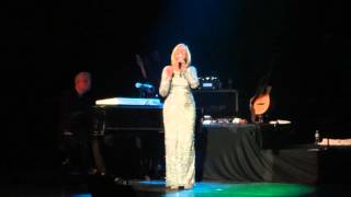 Olivia Newton-John - Over the Rainbow - Teatro Municipal - Rio de Janeiro - 01/03/2016