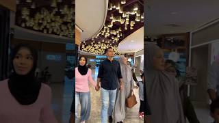 Download lagu Bagus Dato Aliff Syukri Pimpin Tangan Anak Perempuan dan Isteri... mp3