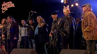 Meet On The Ledge - Cropredy 2017