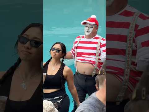 So hilarious 😂 Mime Seaworld Tom #seaworldmime #funny #tomthemime