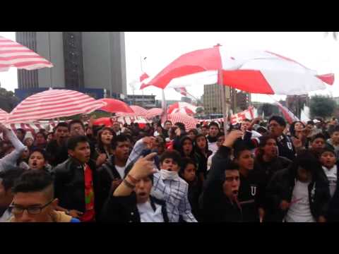 "Muerte Blanca, los 84 de gloria de LIGA DEPORTIVA UNIVERSITARIA" Barra: Muerte Blanca &bull; Club: LDU