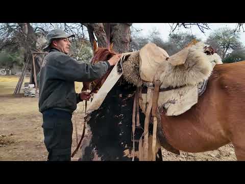 Cabalgata Cerro el Aguita, "Las Puertas", Comuna Las Cañadas, Cruz del Eje, Córdoba, Argentina.