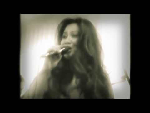 Ilse Setroredjo - live - Bodjo Sidji - La Asia  2013