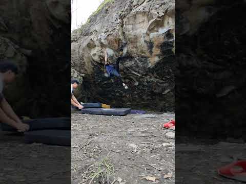 Metamorphosis v10 Niagara Glen #bouldering