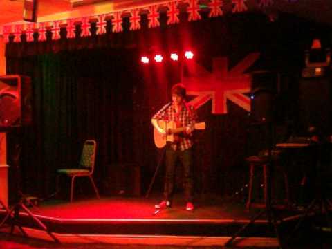 Wonderwall - Oasis - Chris Theobald Cover - Cheadle's Got Talent Semi-Final