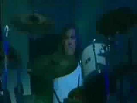 Apulanta - 'Pirun morsian' live 2004 (8/10)