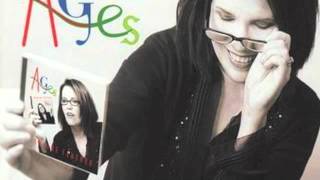 Lorraine Feathers Old At 18 / Dog Bowl