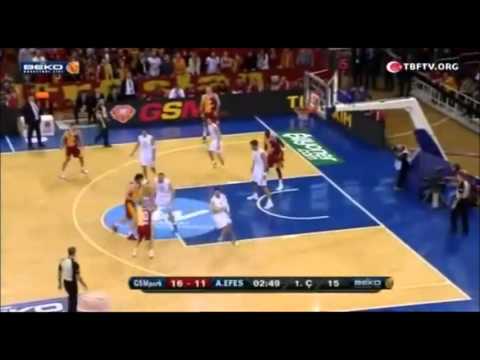 Carlos Arroyo'nun Farmar'a Yaptığı Crossover