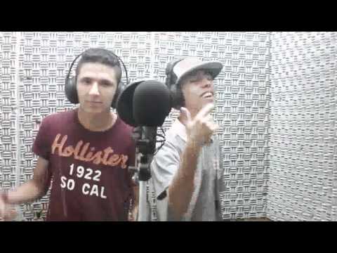MC HUGUINHO MEDLEY COM MC MENOR DA PG STUDIO DJ NINO