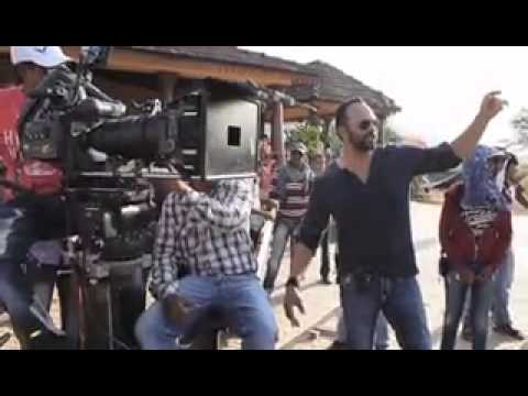 Chennai Express Last Day Shoot   Funny Video   Shahrukh Khan   Deepika Padukone