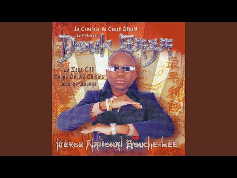 Héros national bouche-bée